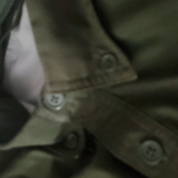 Dark Olive Green button up and button down collar men's shirt - Picture 4 of 10